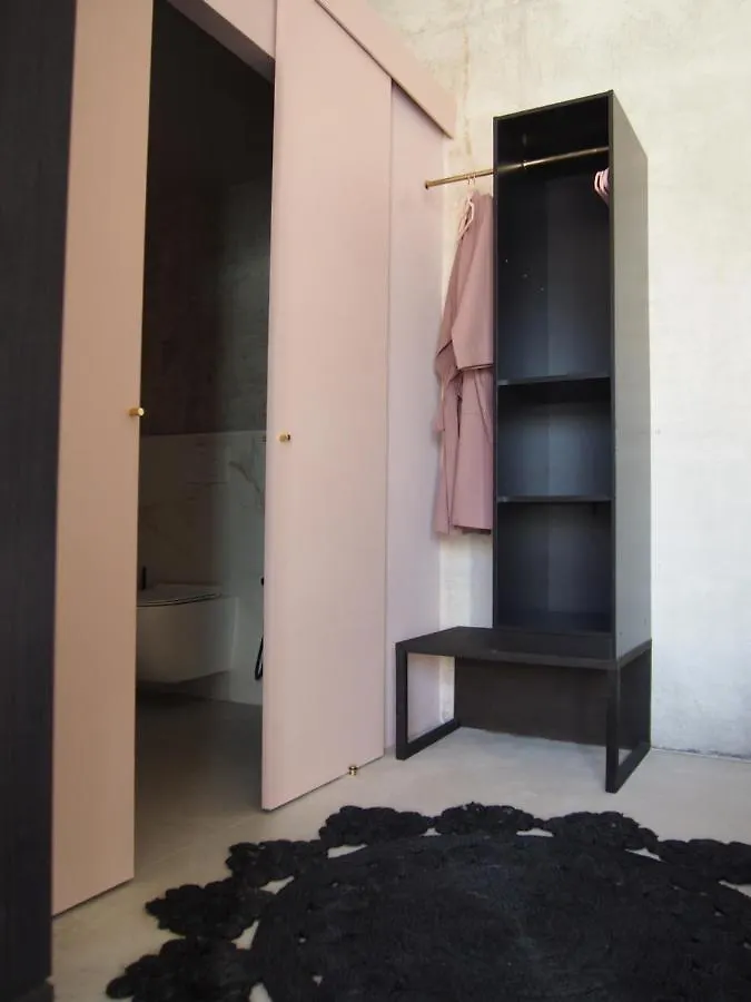 Suites 9 Malaga, Three Unique Suites With Private Plunge Pool Apartment Malaga